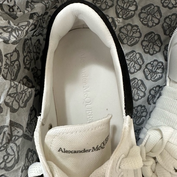 NEW ALEXANDER MCQUEEN SNEAKERS - Picture 4 of 10